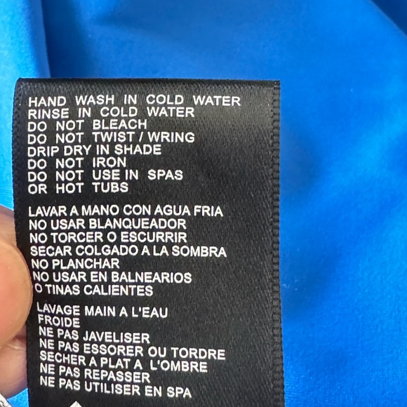 New DKNY
Ruffle Plunge Underwire Tummy Control One-Piece Blue Swimsuit 8 - Picture 7 of 9